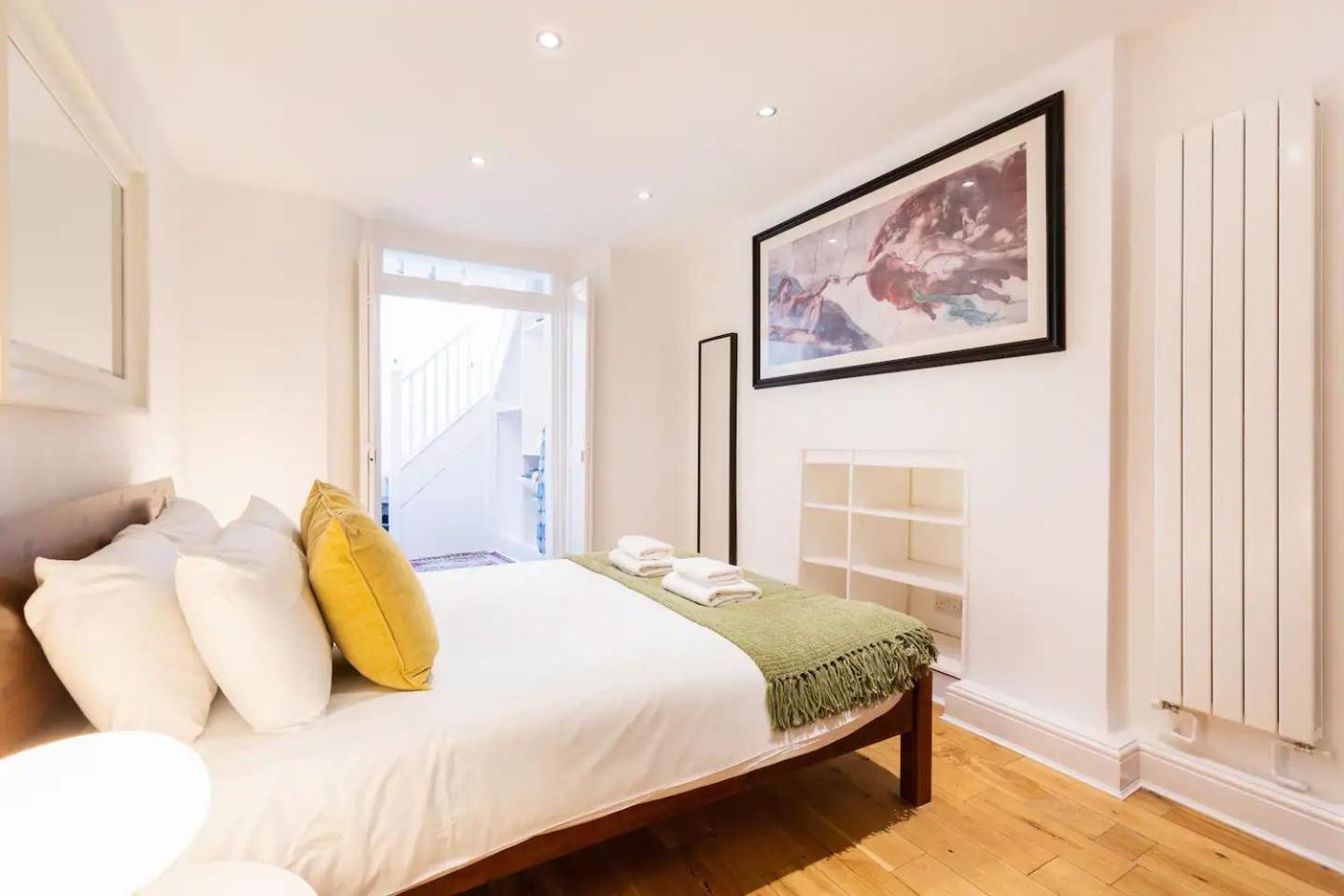 Stylishly Large Camden Apartment B1 Лондон Экстерьер фото