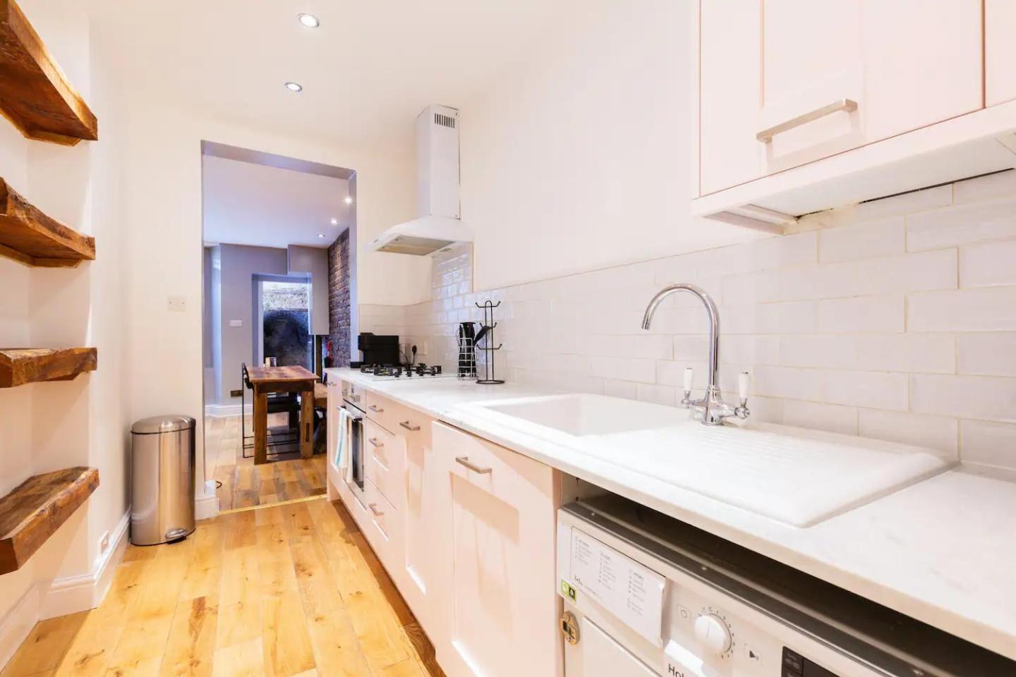 Stylishly Large Camden Apartment B1 Лондон Экстерьер фото