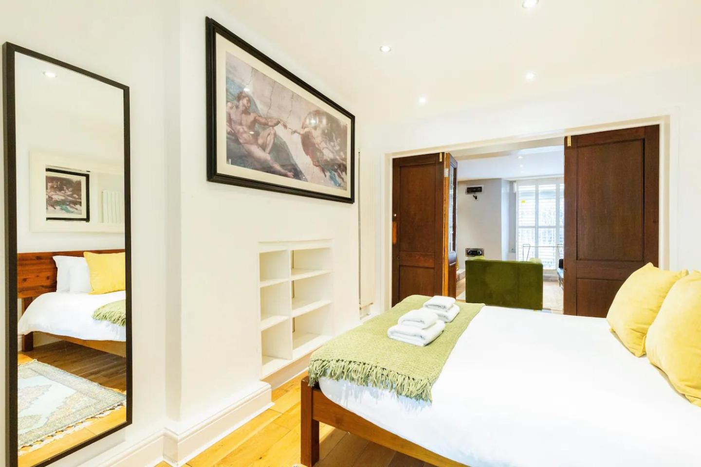 Stylishly Large Camden Apartment B1 Лондон Экстерьер фото